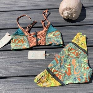MAAJI Boho Set - Hot to Trot Vintage Sporty Zipper Bikini Top & Bottom - M/S